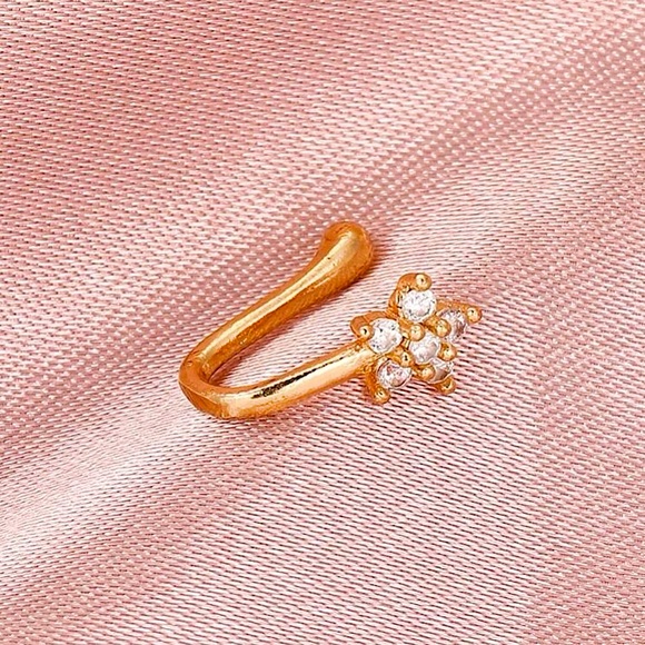 🔵𝟲𝟱%𝗢𝗙𝗙 𝗯𝘂𝗻𝗱𝗹𝗲𝘀 𝟯+🔵 NEW CZ Gold Flower Fake Nose Ring - Picture 4 of 9